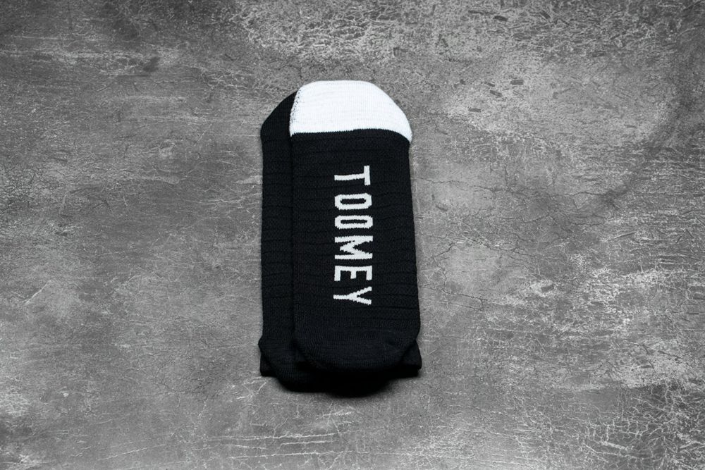 NOBULL Low (Athlete) Socks - Toomey Black White - Ireland (0189LKODU)